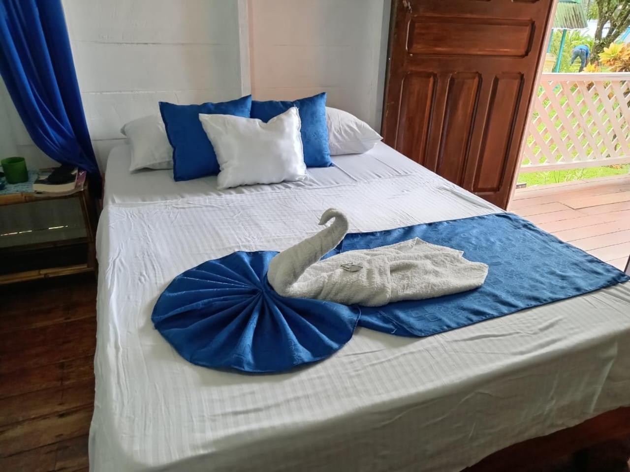 All Rankins Eco-Lodge Тортугеро Екстериор снимка