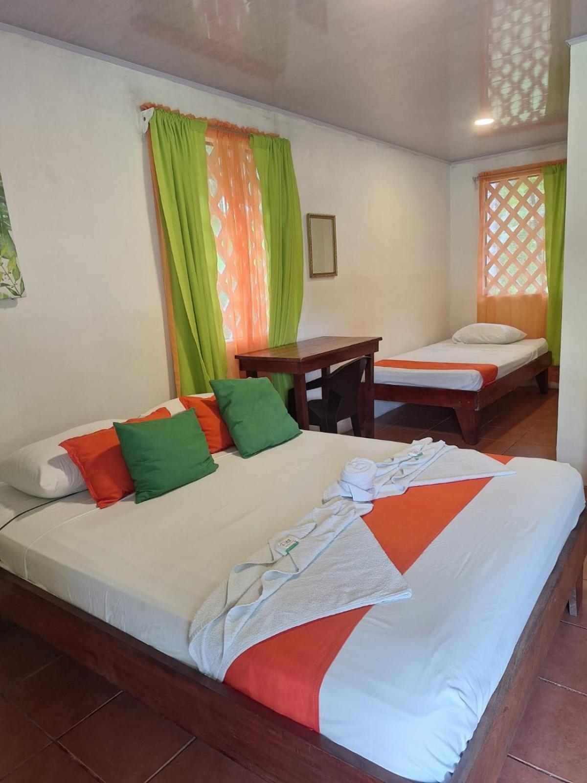 All Rankins Eco-Lodge Тортугеро Екстериор снимка