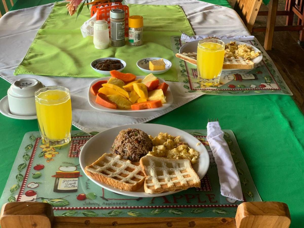 All Rankins Eco-Lodge Тортугеро Екстериор снимка
